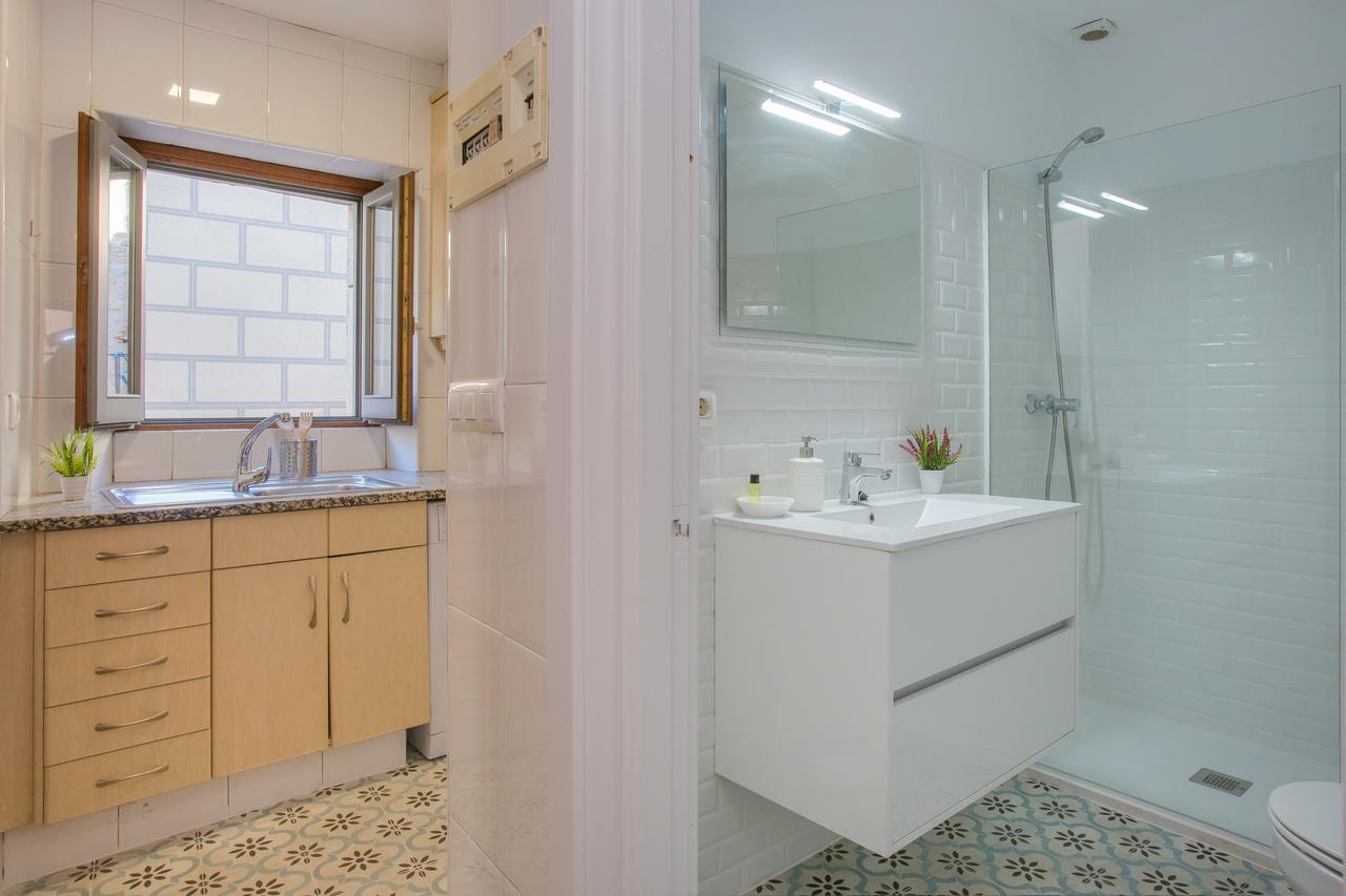 Flateli Cort Reial Apartment Girona Bagian luar foto